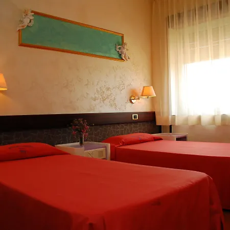 ベニーホテル ホテル カタンザーロ