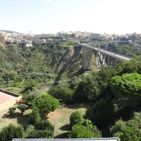 ホテル ベニーホテル カタンザーロ