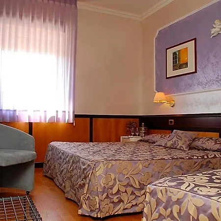Benny Hotel 3*